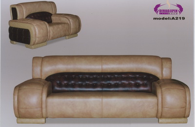 Beige Ledercouch 3D-Modell ber den Chef