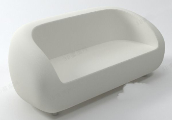 Fashion model alle weißen Sofa